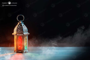 تصویر فانوس عربی در میان دود مناسب استفاده در بنر های مذهبی و ماه رمضان