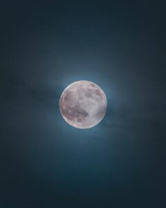 پکیج 10 عددی تصویر زمینه فوق العاده با کیفیت و جذاب ماه و آسمان شب برای موبایل آیفون