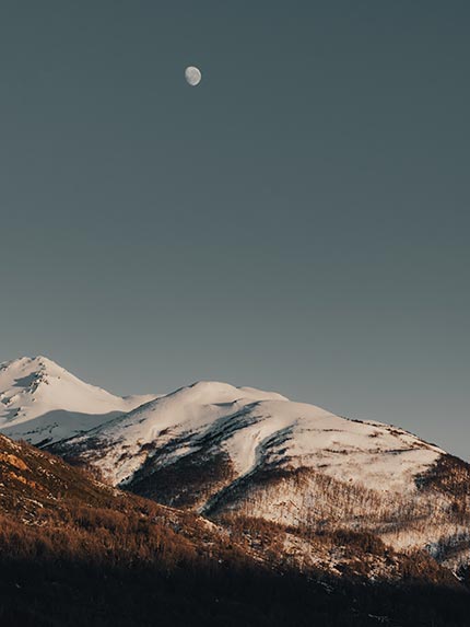 پکیج 10 عددی تصویر زمینه فوق العاده با کیفیت ماه در شب برای موبایل آیفون