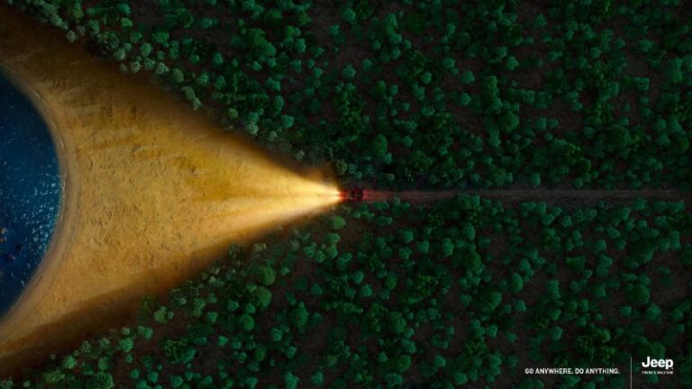 ایده تبلیغاتی خودرو مسافرتی جیپ