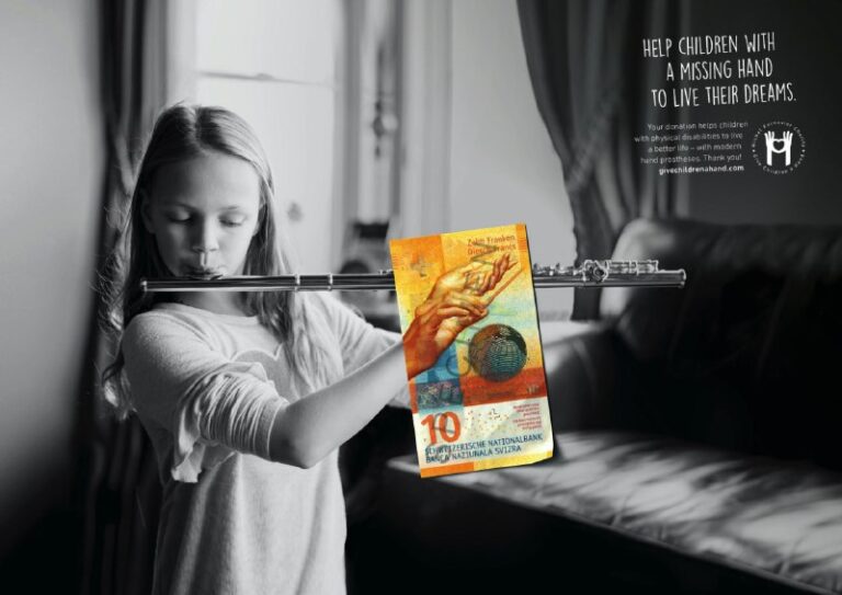 ایده تبلیغاتی موسسه خیریه سوئیسی Give Children a Hand