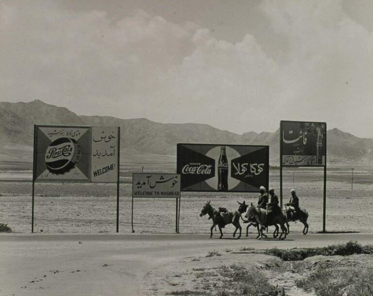 بیلبورد تبلیغاتی نوشیدنی