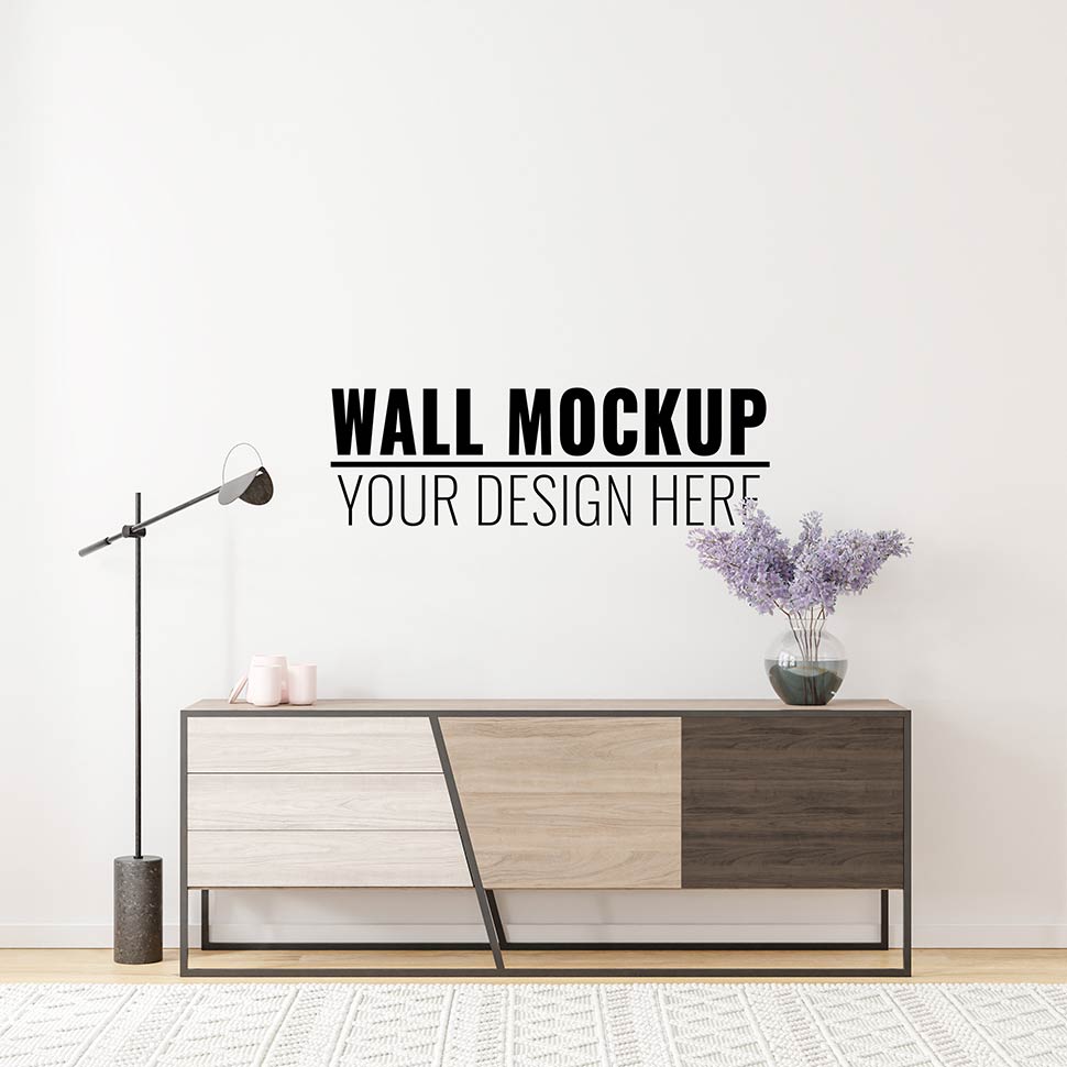 موکاپ دیوار منزل با نمای میز چوبی مینیمال مدرن با گلدان کوچک بنفش