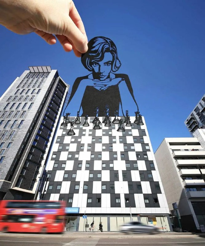 آگهی تبلیغاتی خلاقانه ترکیب نقاشی‌ با ساختمان‌